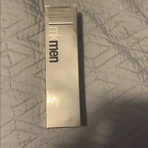 Daily facial wash for men